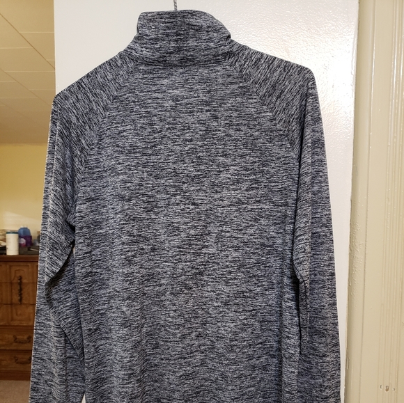 Under Armour athletic black & white jacket size medium in excellent condition - Picture 5 of 6